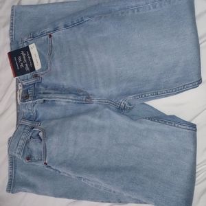 Abercrombie & Fitch Curve Love 90s Slim Straight Ultra High Rise Jeans